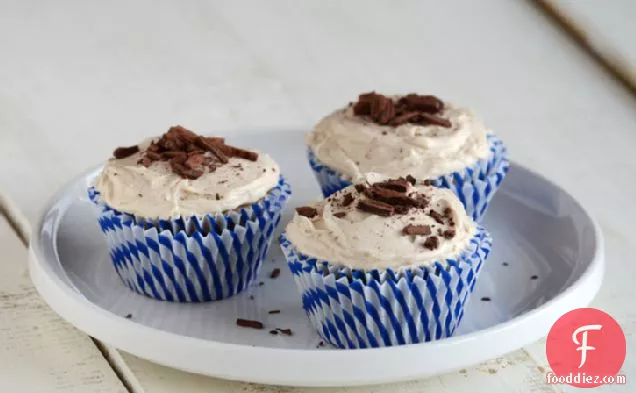 Caramel-vanilla Cupcakes For 5 {vegan}