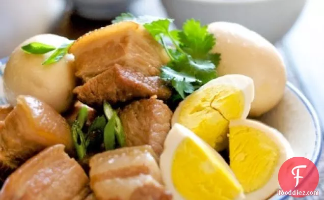 Vietnamese Braised Pork & Eggs In Caramel Recipe – Thit Heo Kho