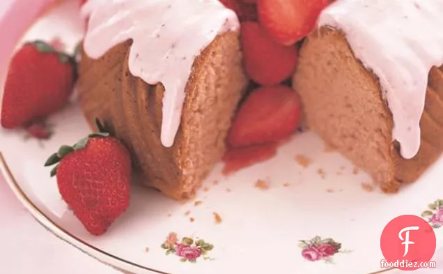 Strawberry Applesauce Cake