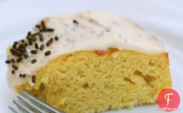 Vanilla Birthday Cake With Vanilla Bean Frosting