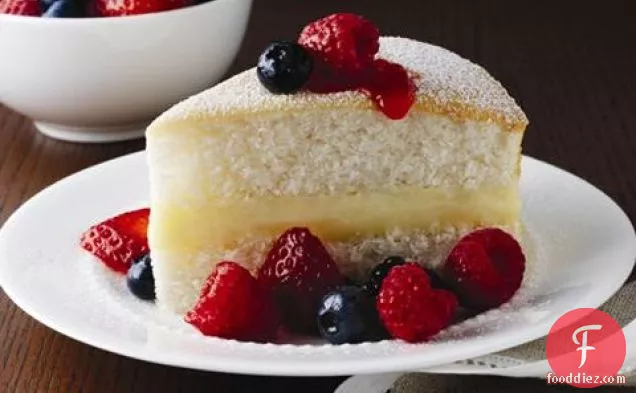 White Cake With Berries And Cream