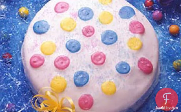 कैंडी ' एन बैलून बर्थडे केक