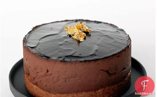 हेस्टन ब्लूमेंटल की पॉपिंग-कैंडी चॉकलेट केक