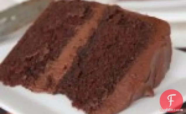 पुराने जमाने का चॉकलेट लेयर केक