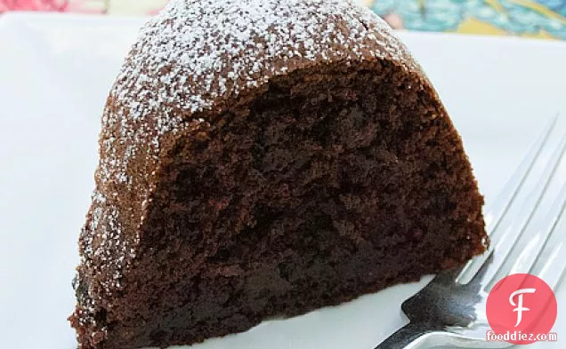 अवनति चॉकलेट बंड केक