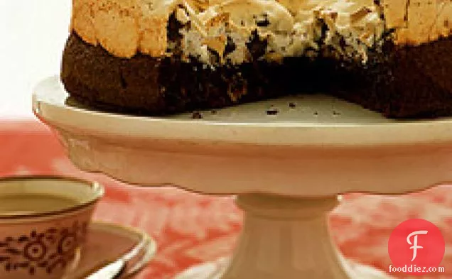 चॉकलेट मेरिंग्यू केक