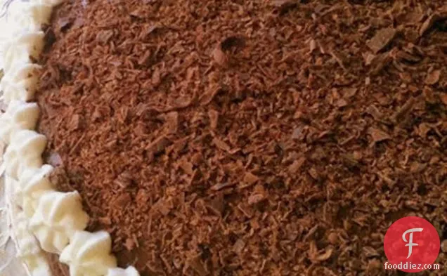 ग्रैंड मार्नियर चॉकलेट और व्हाइट लेयर केक