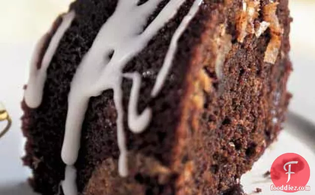 जर्मन चॉकलेट बंड केक