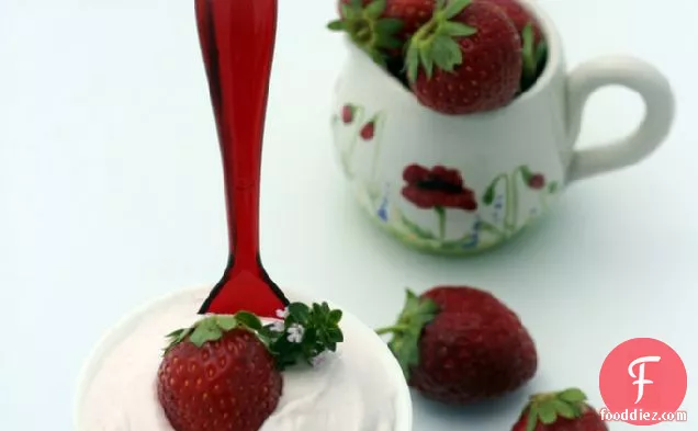Strawberry Cheesecake Pots