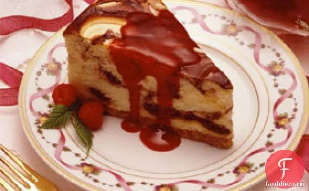 Double Chocolate Cheesecake With Raspberry Sauce