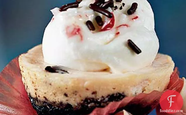 Mini Peppermint and Chocolate Chip Cheesecakes