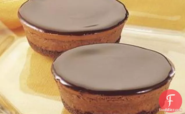 Chocolate Mini Cheesecakes