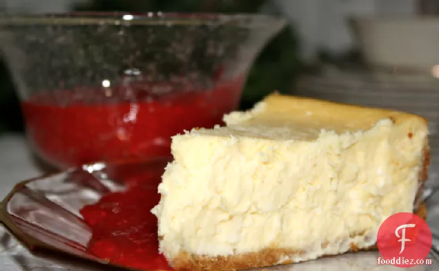 Lizzie Dean’s Ultimate Cheesecake With Raspberry Puree