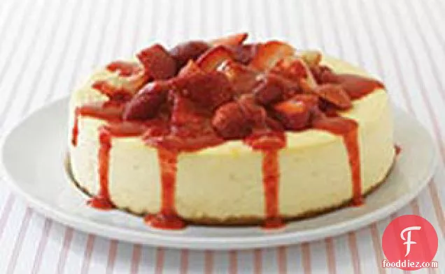 मलाईदार स्ट्रॉबेरी चीज़केक