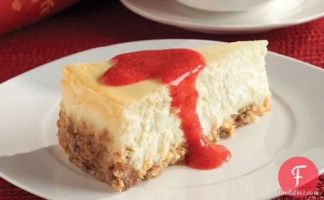Passover Cheesecake with Strawberry Sauce