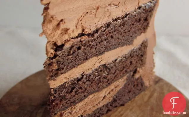 Chocolate Cake With Creamy Caramel Ganache