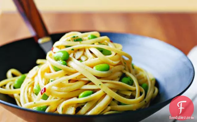 Linguine with Garlic and Soy