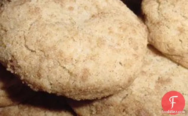 लॉरेन की चीनी और मसाला काली मिर्च कुकीज़