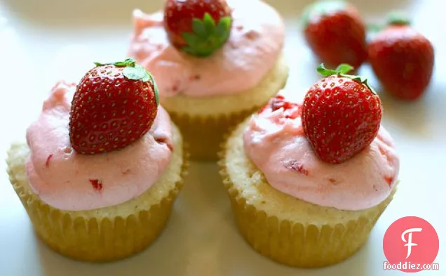 Vanilla Cupcakes With Strawberry Frosting