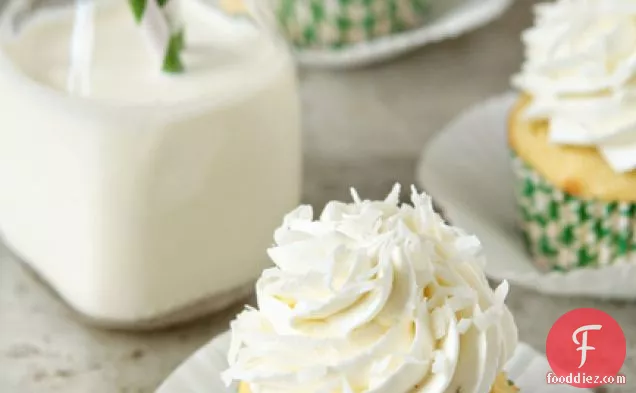 Coconut Cupcakes With Lime Buttercream