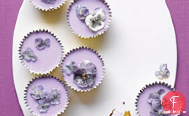 Spring Cupcakes With Sugared Flowers