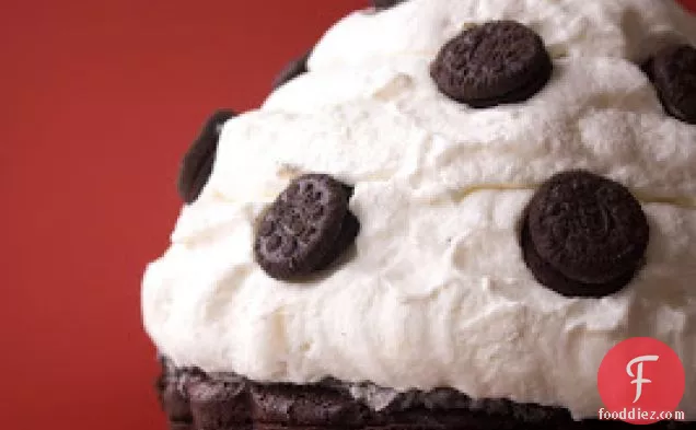 Giant Cookies 'n Cream Cupcake