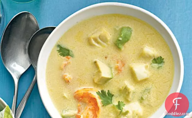 मलाईदार लहसुन-समुद्री भोजन सूप