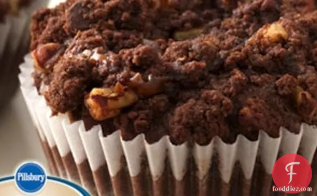 Chocolate-caramel Crumb Cupcakes