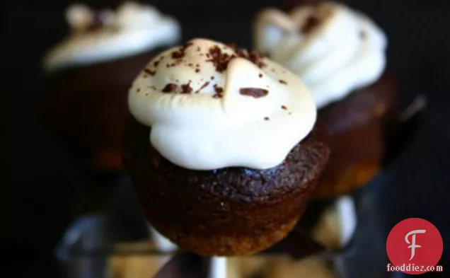 {mini} S’mores Cupcake Recipe
