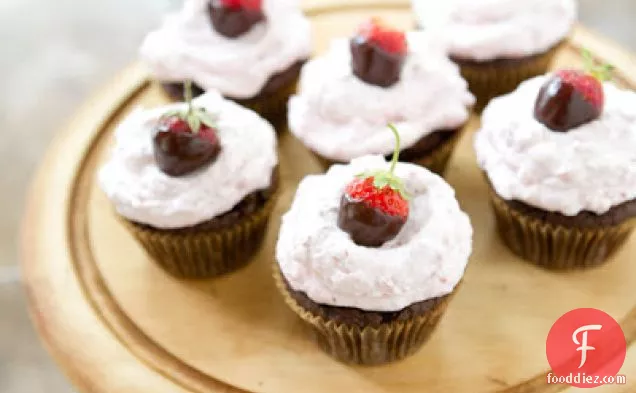 Chocolate-covered Strawberry Cupcakes