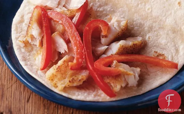 सिलेंट्रो स्लाव के साथ मछली टैकोस