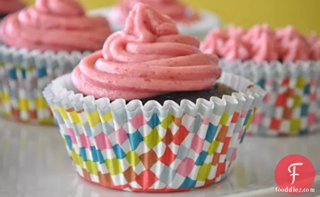 Chocolate Cupcakes With Raspberry Filling And Frosting