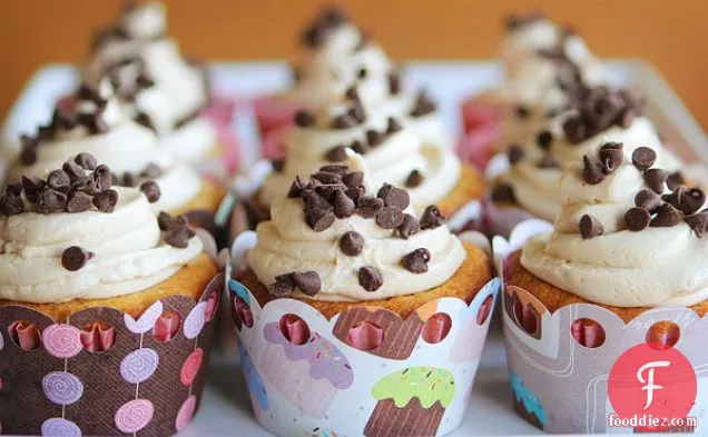 Chocolate Chip Cookie Dough Cupcakes With Cookie Dough Buttercr