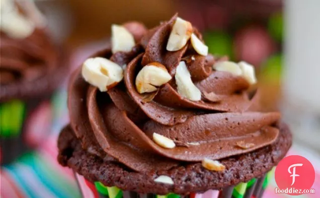 Double Chocolate Cupcakes With Dark Chocolate Buttercream