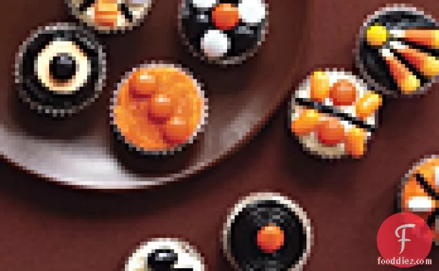 मिनी हेलोवीन कद्दू कपकेक