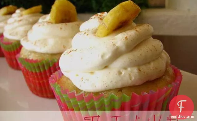 Caramelized Banana Cupcakes With Cinnamon Whipped Cream