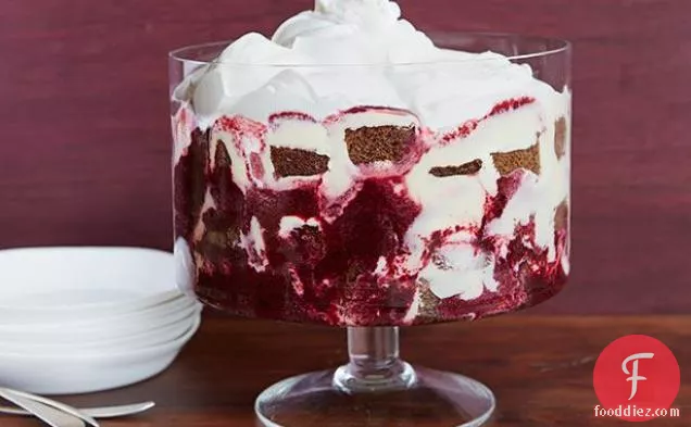 Gingerbread and Lemon Curd Trifle with Blackberry Sauce