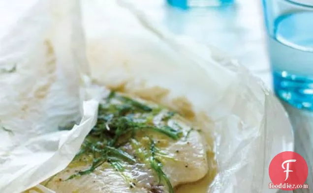 Green Onion and Sesame Parchment-baked Fish