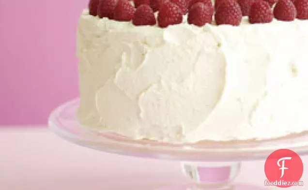 Classic Vanilla Layer Cake With Vanilla Mascarpone Frosting & R