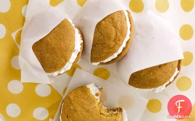 Pumpkin Whoopie Pies With Maple-marshmallow Cream Filling