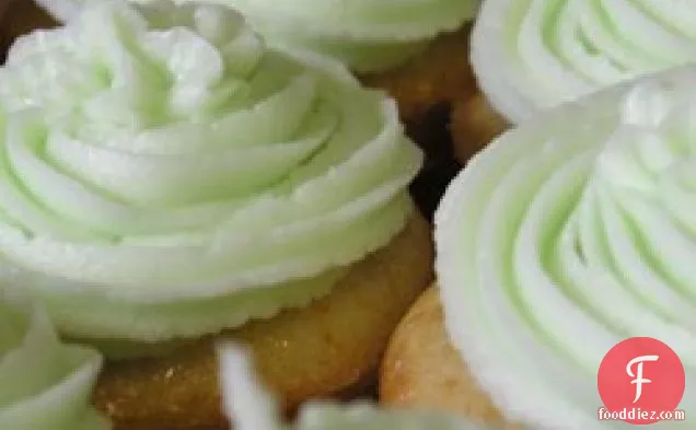 शैम्पेन केक मैं