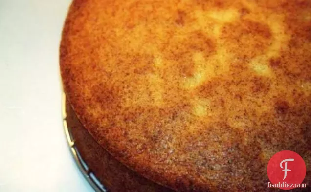 गेटो ऑक्स नोइक्स, या फ्रेंच शैली का अखरोट केक