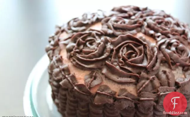 Magpie's : nutella ganache frosting roses & ruffles cake by you and me