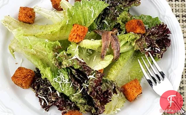 Bin189's Red And Green Caesar Salad