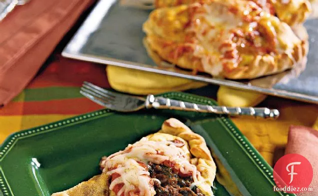 Calzones with Italian Tomato Sauce