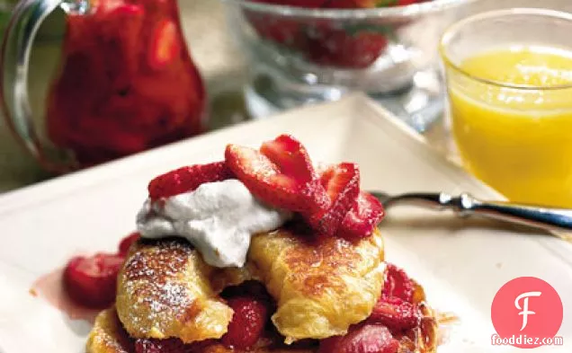 Croissant French Toast With Fresh Strawberry Syrup
