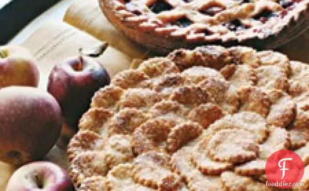 Spiced Apple Pie With Fluted Round Cutouts