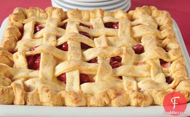 Deep-Dish Cranberry-Apple Pie