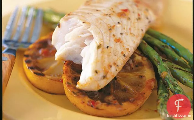 Grilled Lemon-Fish with Asparagus