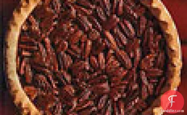 गेहूं के स्वाद वाले क्रस्ट में मेपल पेकन पाई